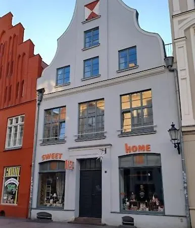 Centre Old Town King Beds Apartment