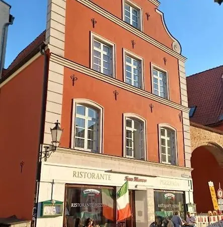 Centre Old Town King Beds * Wismar