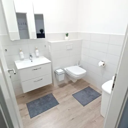 Apartment Centre Old Town King Beds