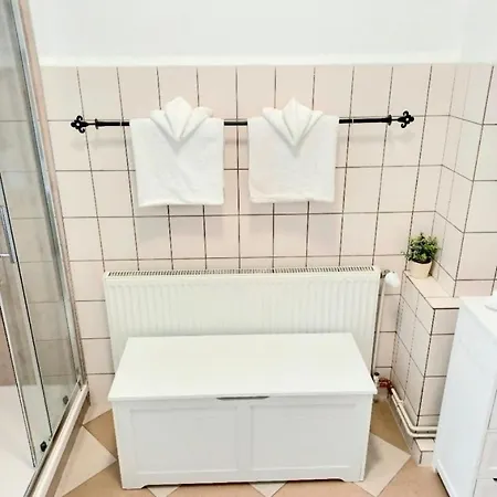 Centre Old Town King Beds Apartment Wismar